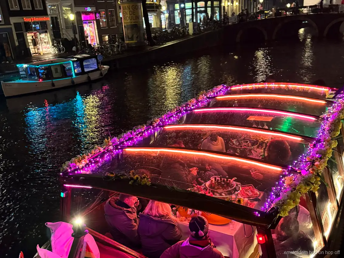 Amsterdam raucherfreundliche Grachtenfahrt Boot mit Panoramaglasdach