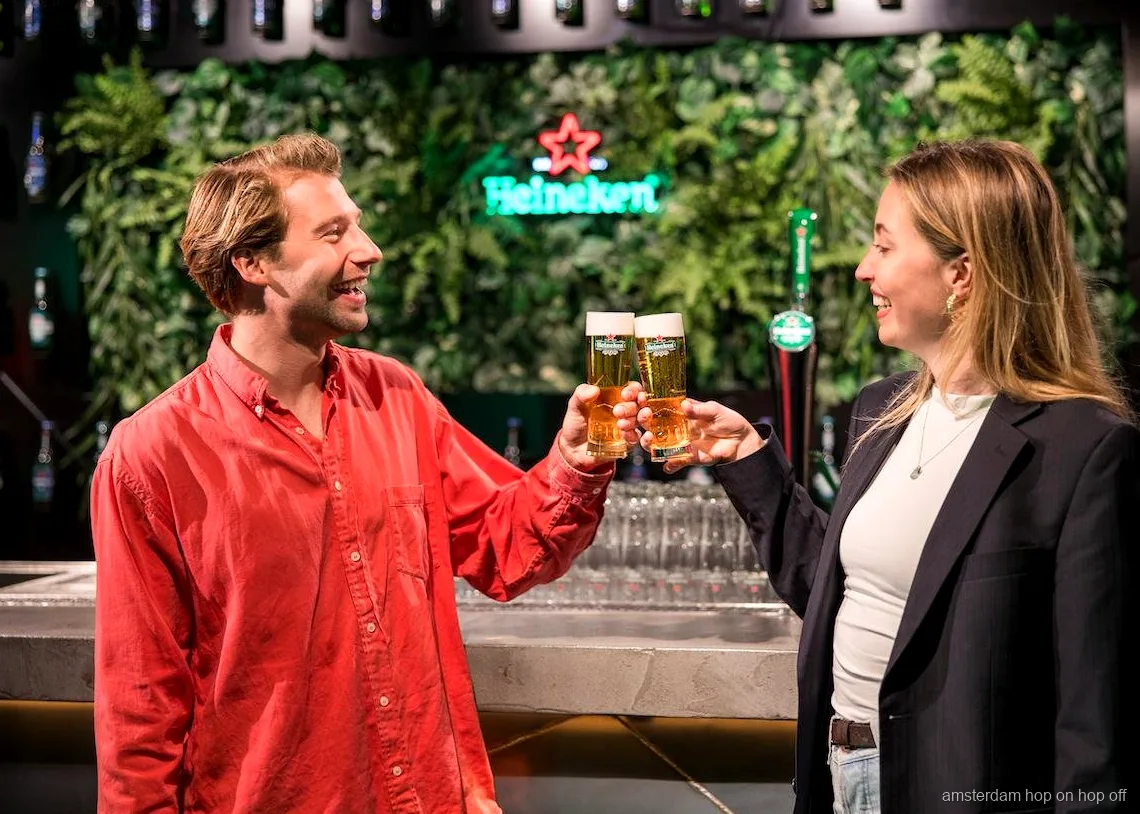 Exposición interactiva dentro de la Heineken Experience en Amsterdam